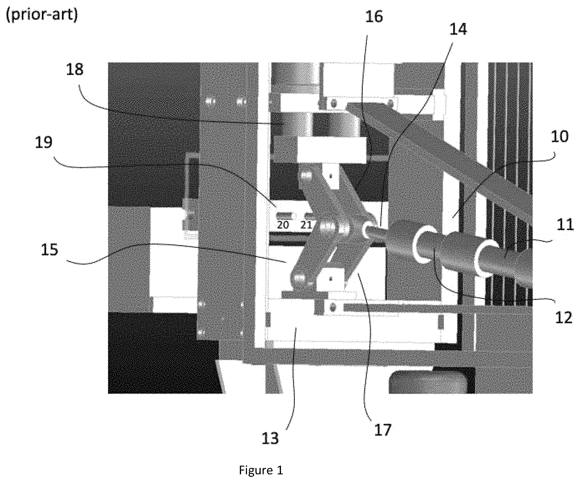 Patent US11772348 Figure 1 – Adjustable mechanical stop for a food baking apparatus